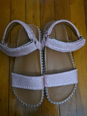 Lucky Brand Blush Pink Velcro Strap Sandals